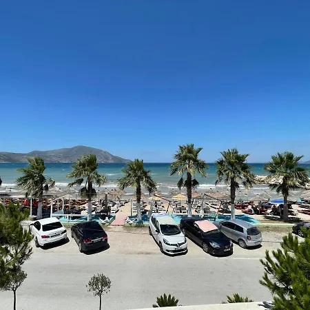 Seaside Bungalows מלון
