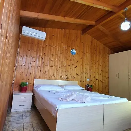 מלון Seaside Bungalows 3*